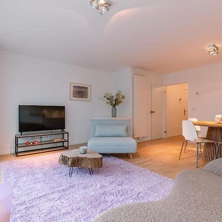 Bright Apartment Nearby The Beach In De Haan Exterior photo